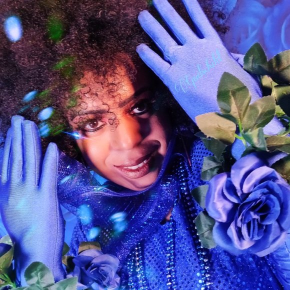 Meet your Posher, Godschild - Picture 1 of 1